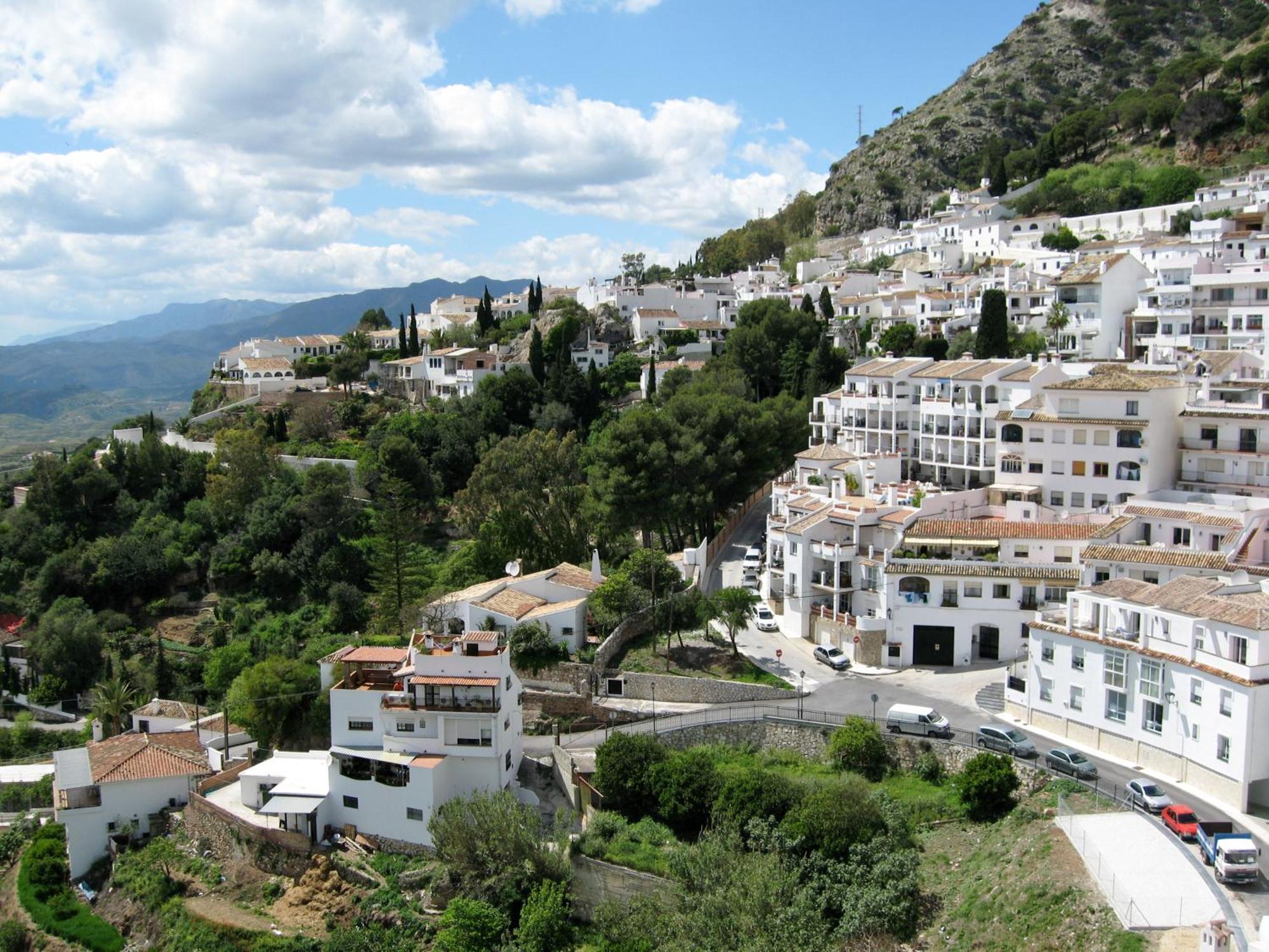 Club Delta Apartments By Ghr Rentals Mijas Exterior photo